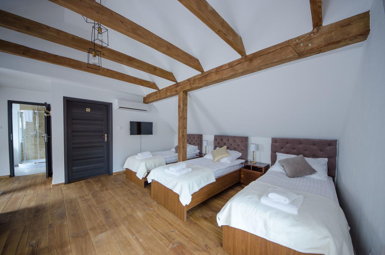 Apartamenty Mieszczanskie U Golebiewskich ทอรูน ภายนอก รูปภาพ