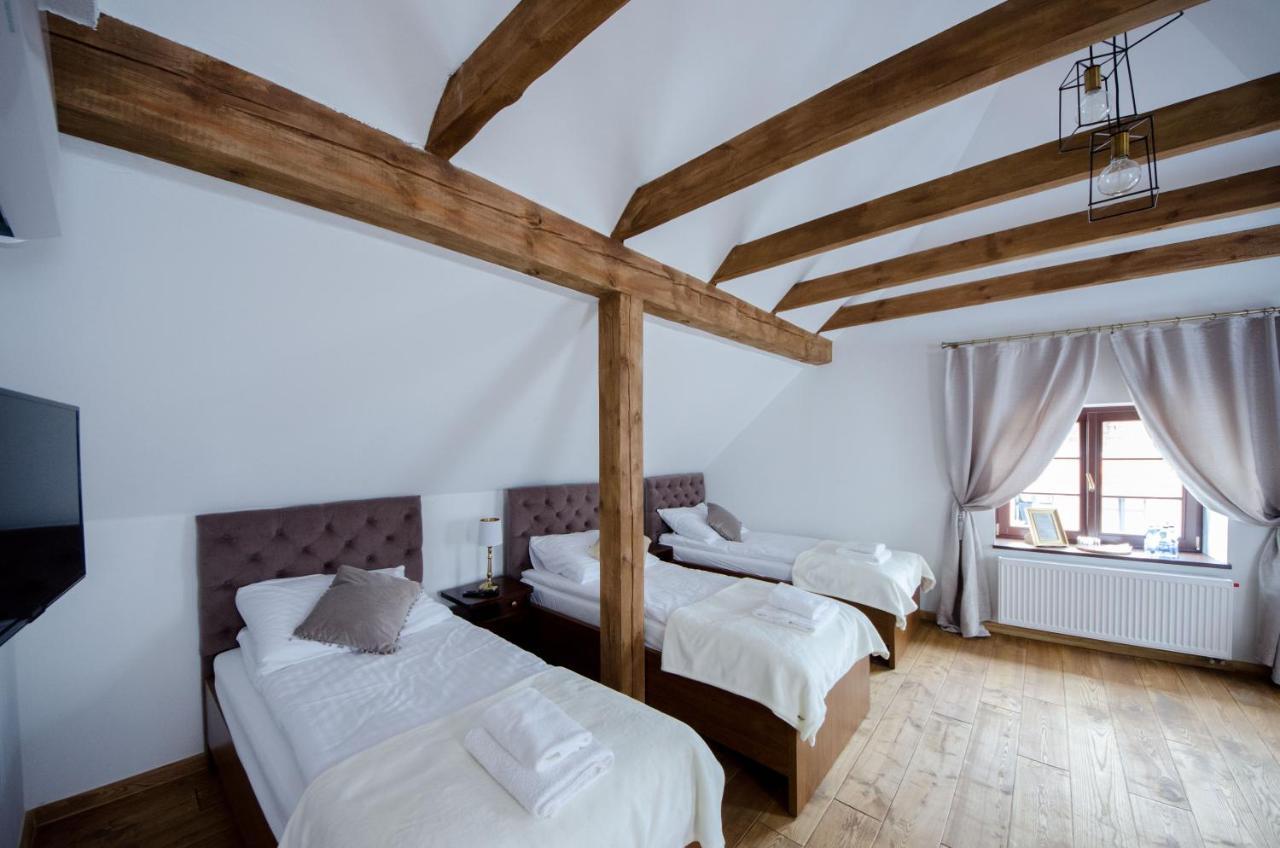 Apartamenty Mieszczanskie U Golebiewskich ทอรูน ภายนอก รูปภาพ
