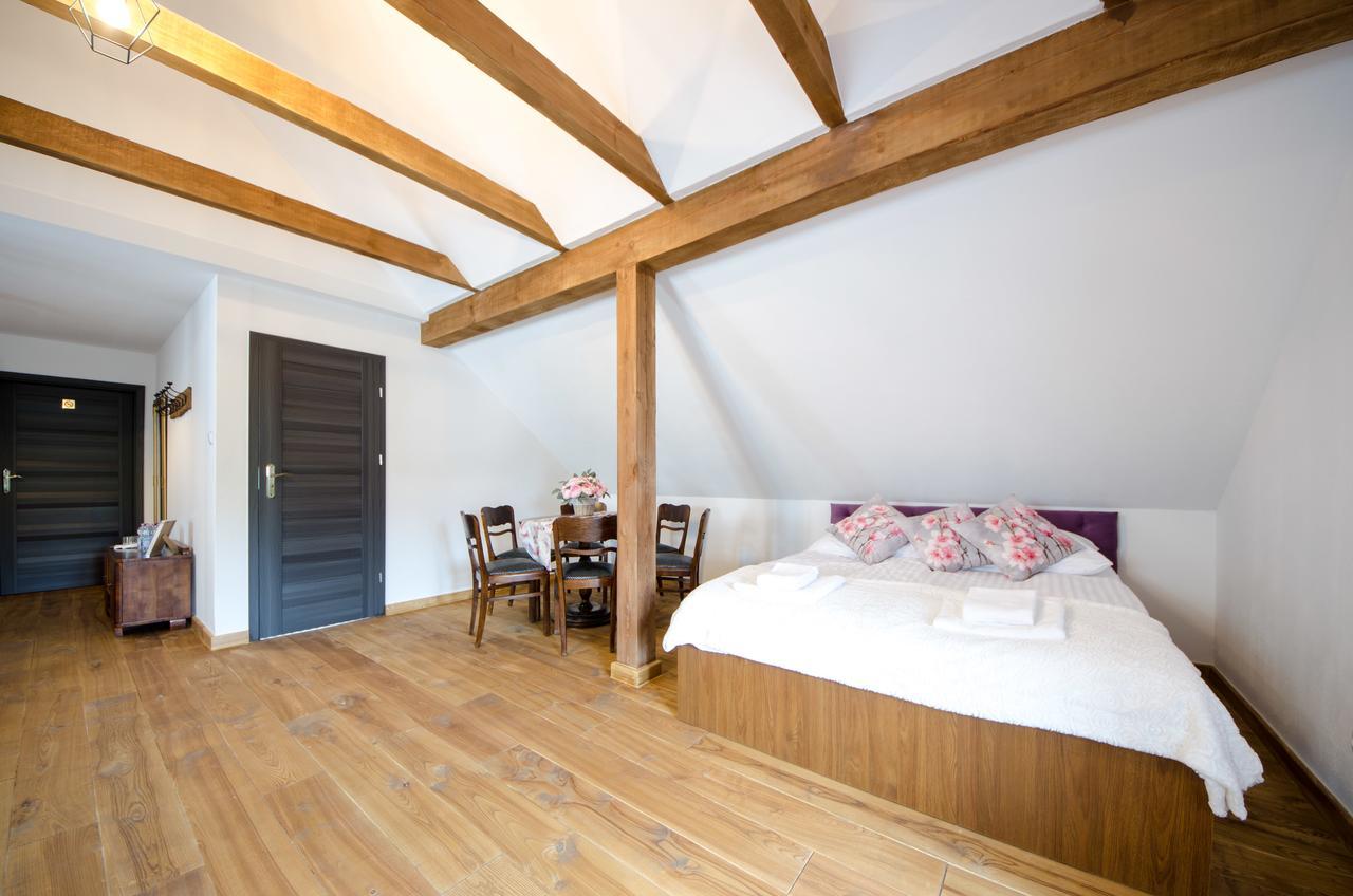 Apartamenty Mieszczanskie U Golebiewskich ทอรูน ภายนอก รูปภาพ